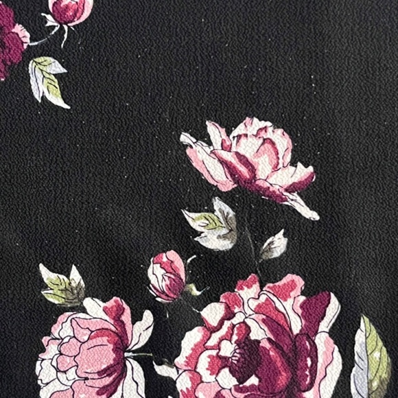 No Boundaries Junior's Black Floral Ruffled Jumpsuit Size XL - Picture 8 of 10